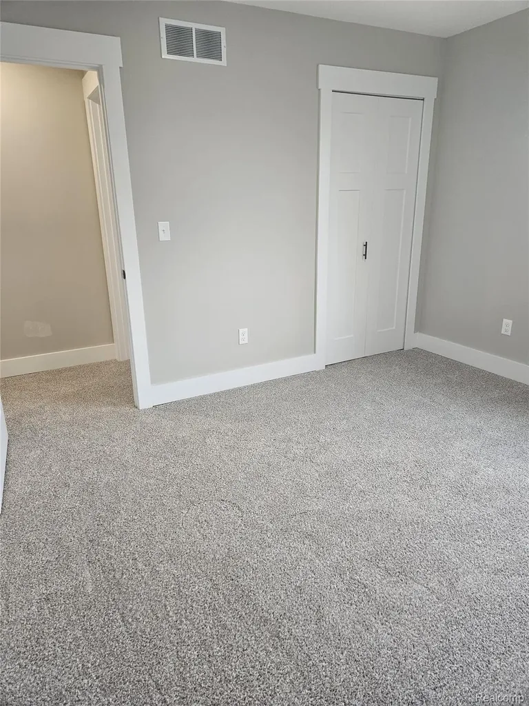49287 London Bridge Drive Macomb Township MI 48044