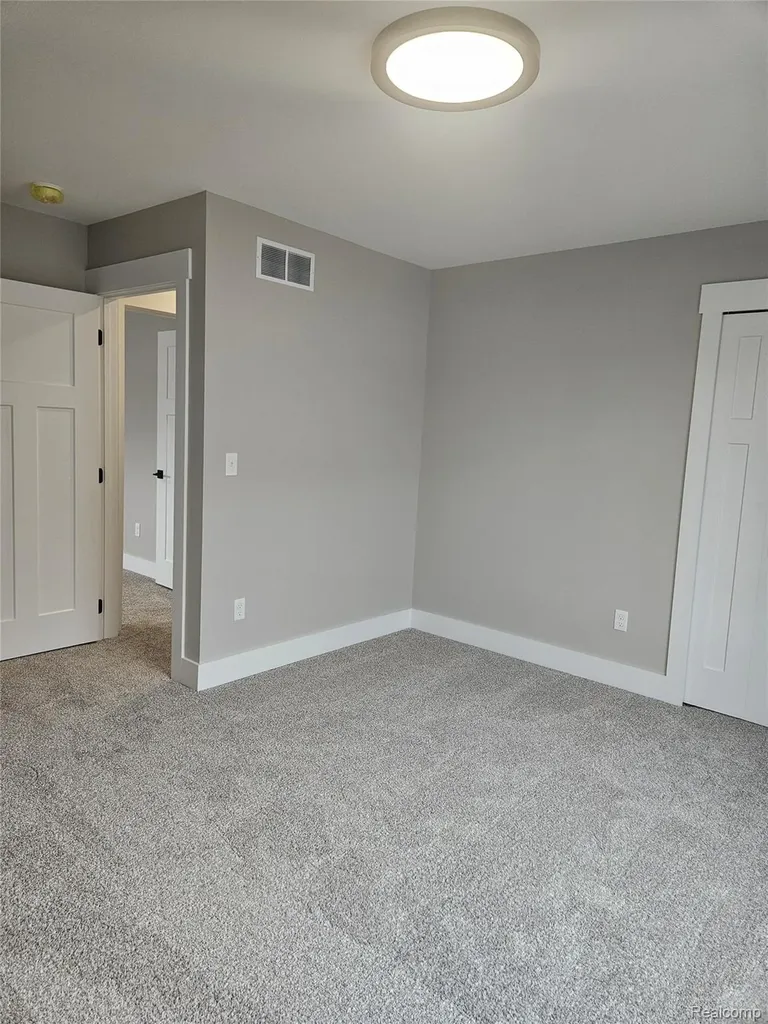 49287 London Bridge Drive Macomb Township MI 48044