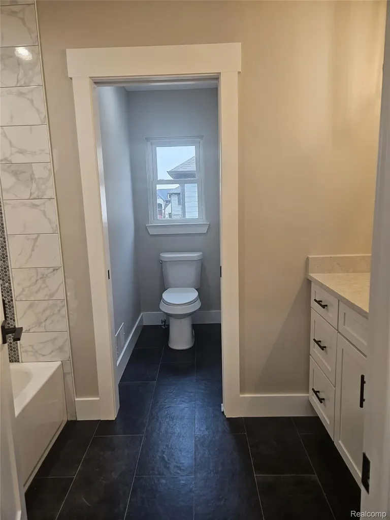 49287 London Bridge Drive Macomb Township MI 48044