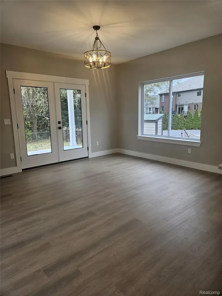 49287 London Bridge Drive Macomb Township MI 48044
