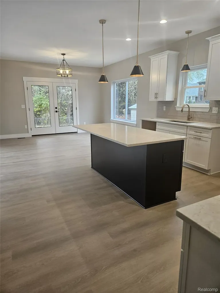 49287 London Bridge Drive Macomb Township MI 48044