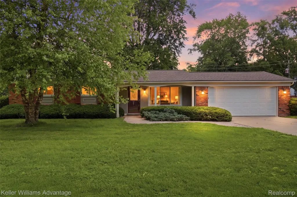 2964 Wallsend Drive Waterford Charter Township MI 48329