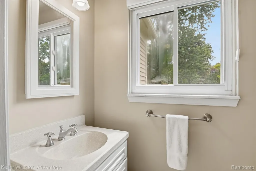 2964 Wallsend Drive Waterford Charter Township MI 48329