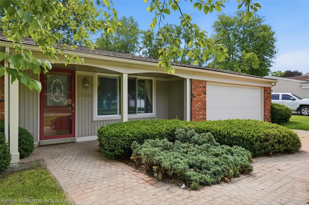 2964 Wallsend Drive Waterford Charter Township MI 48329