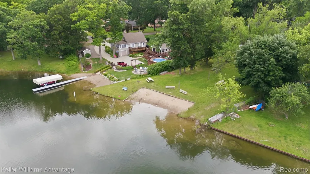 2964 Wallsend Drive Waterford Charter Township MI 48329