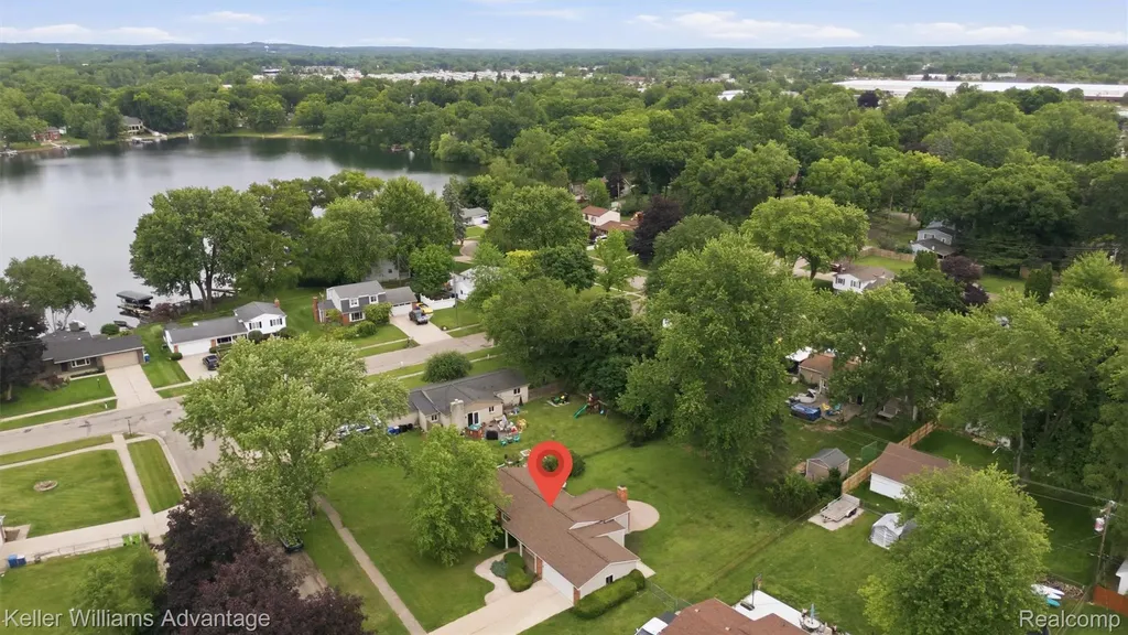 2964 Wallsend Drive Waterford Charter Township MI 48329