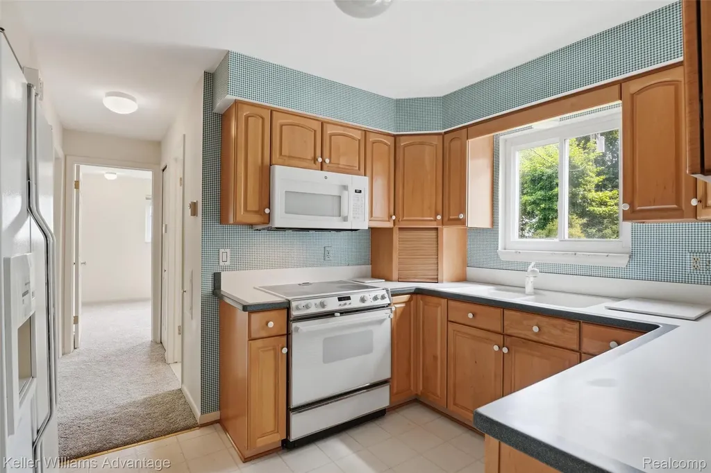 2964 Wallsend Drive Waterford Charter Township MI 48329