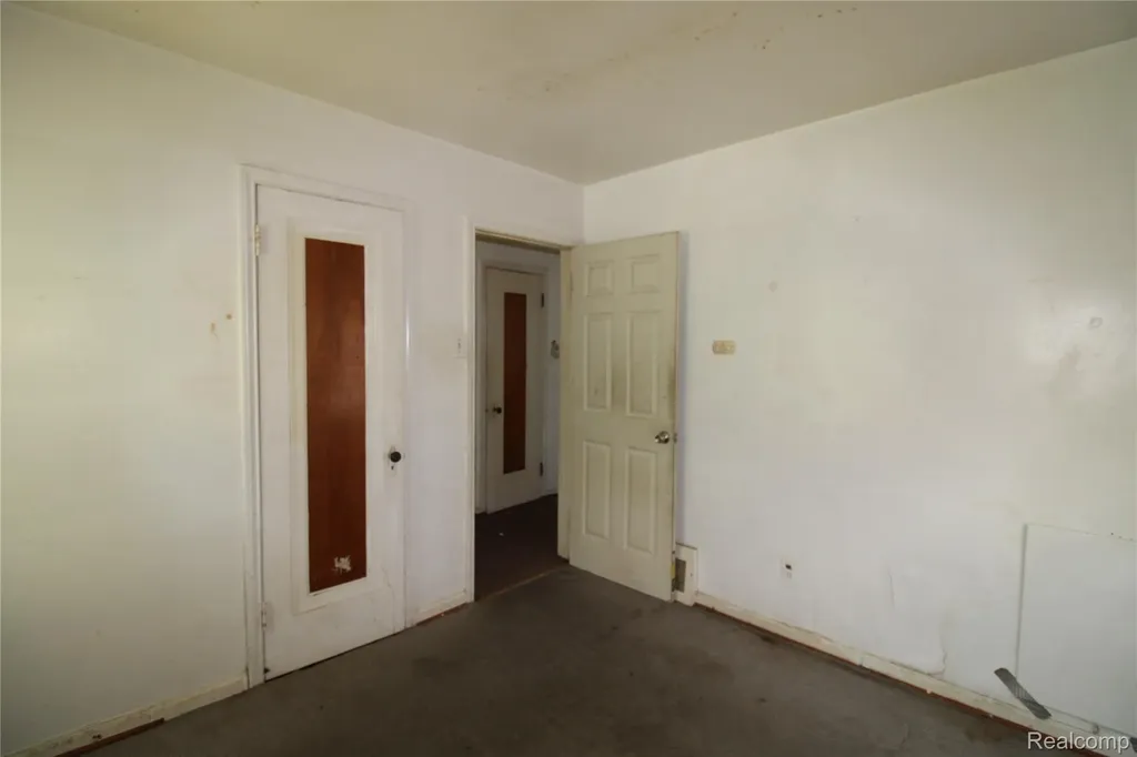 19328 Dresden Street Detroit City MI 48205