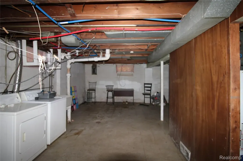 19328 Dresden Street Detroit City MI 48205