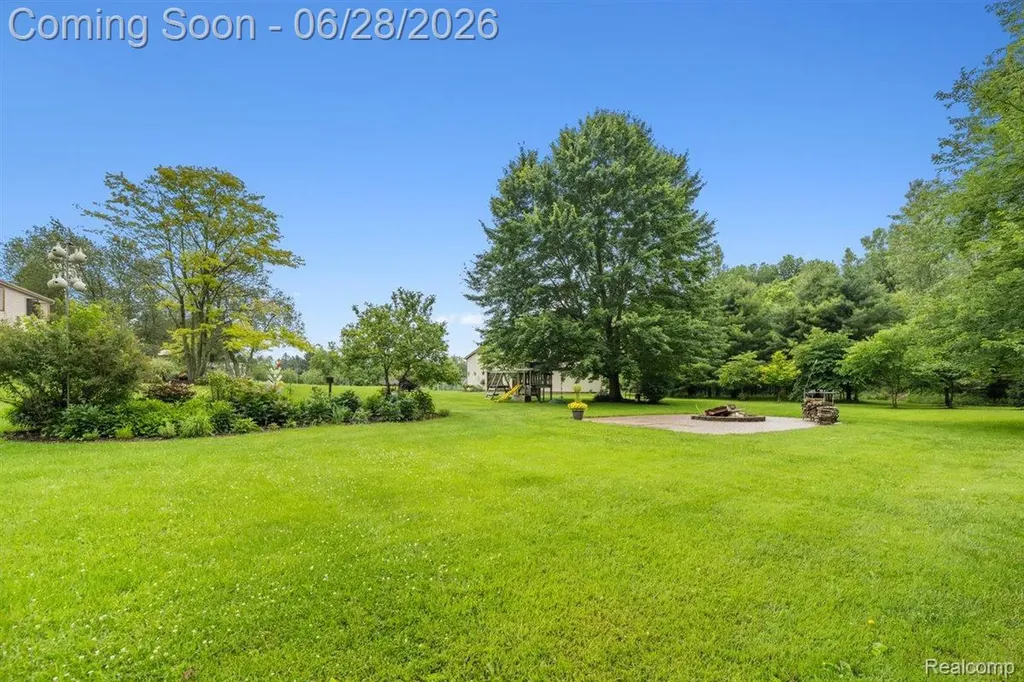 125 Olde Franklin Drive Howell Township MI 48855