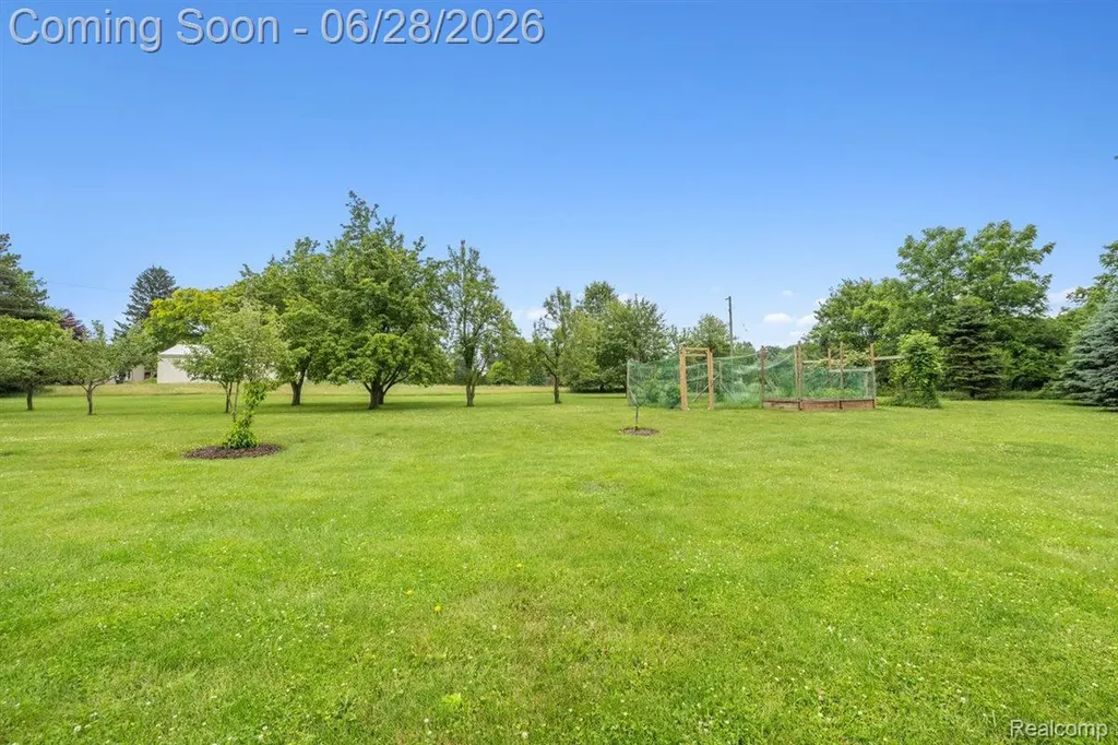 125 Olde Franklin Drive Howell Township MI 48855