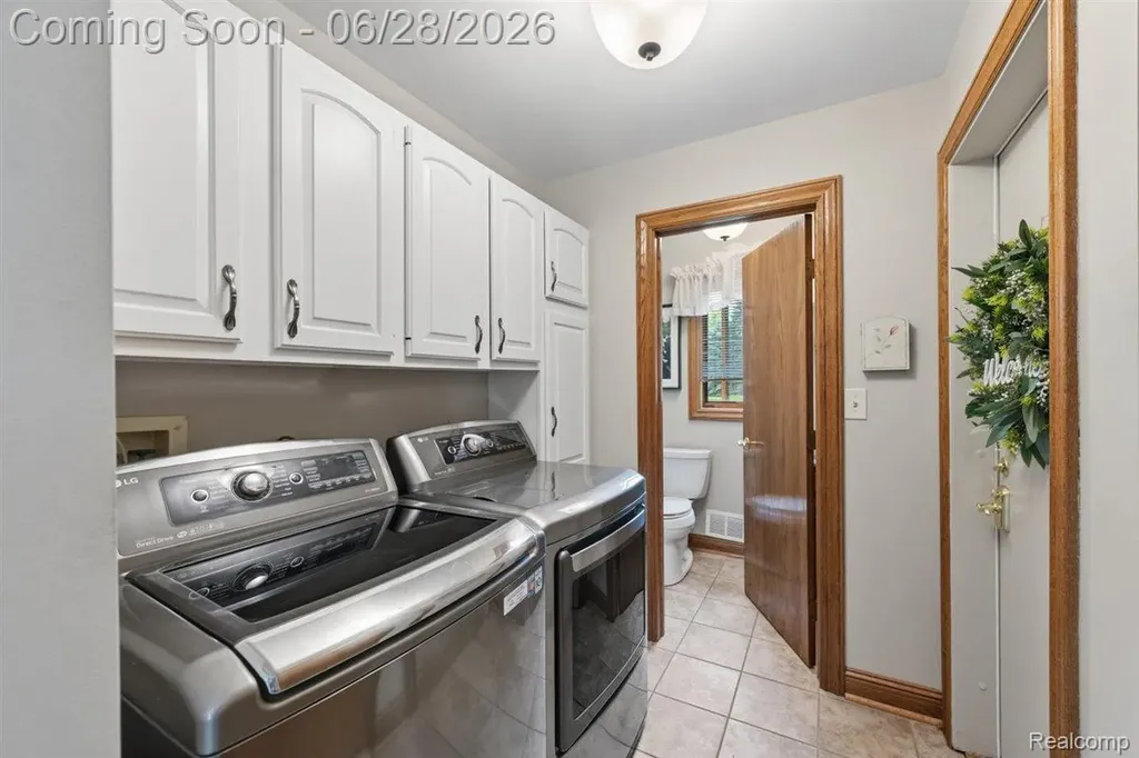 125 Olde Franklin Drive Howell Township MI 48855