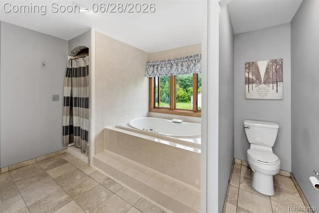 125 Olde Franklin Drive Howell Township MI 48855