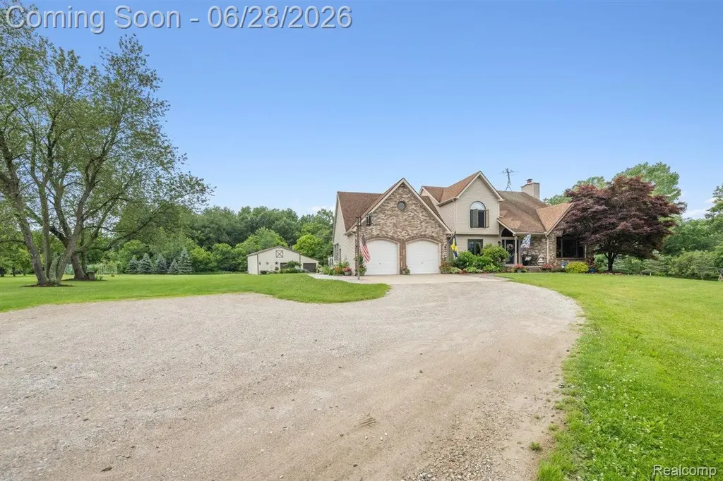 125 Olde Franklin Drive Howell Township MI 48855