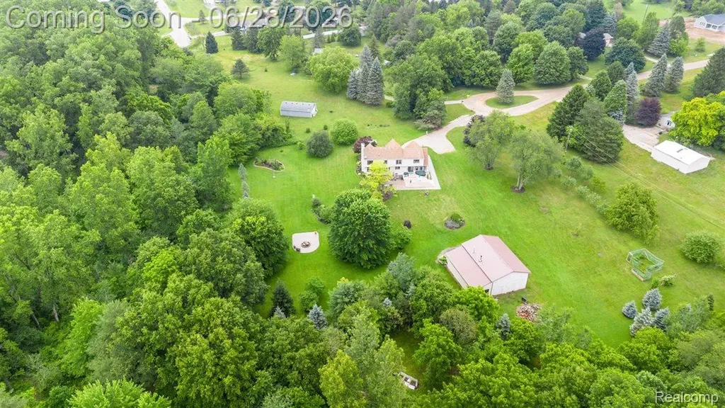 125 Olde Franklin Drive Howell Township MI 48855