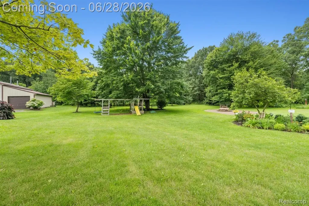 125 Olde Franklin Drive Howell Township MI 48855