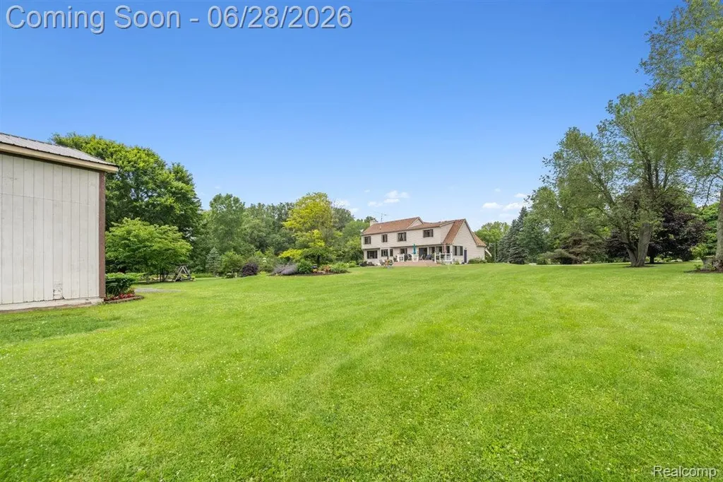 125 Olde Franklin Drive Howell Township MI 48855