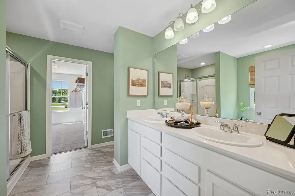 34433 Sandpiper Court Chesterfield Township MI 48047