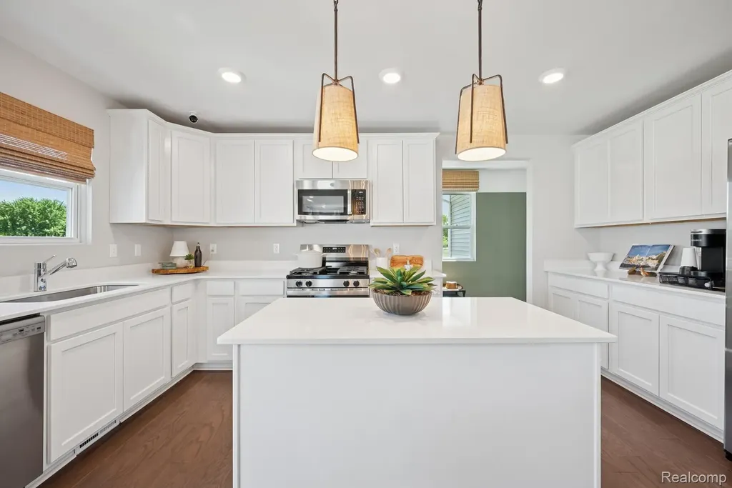34433 Sandpiper Court Chesterfield Township MI 48047