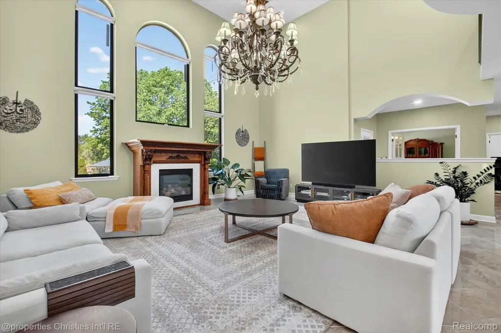 6223 Valleyfield Drive Salem Township MI 48170