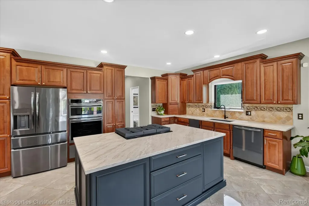 6223 Valleyfield Drive Salem Township MI 48170