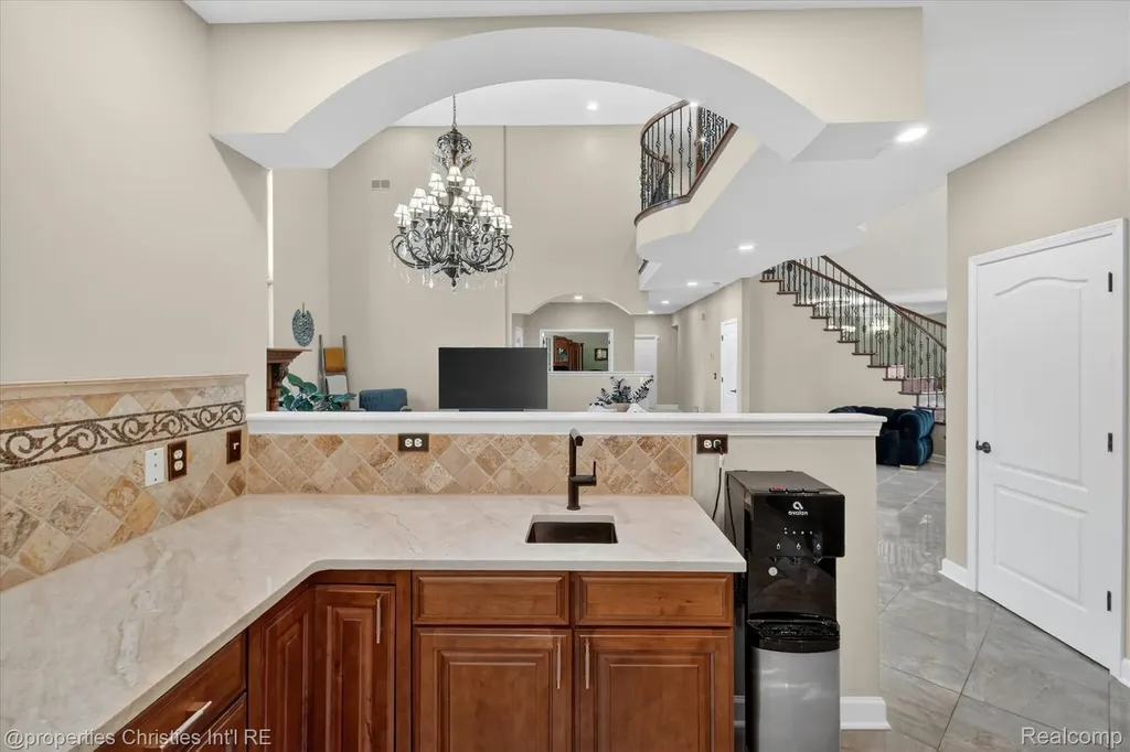 6223 Valleyfield Drive Salem Township MI 48170