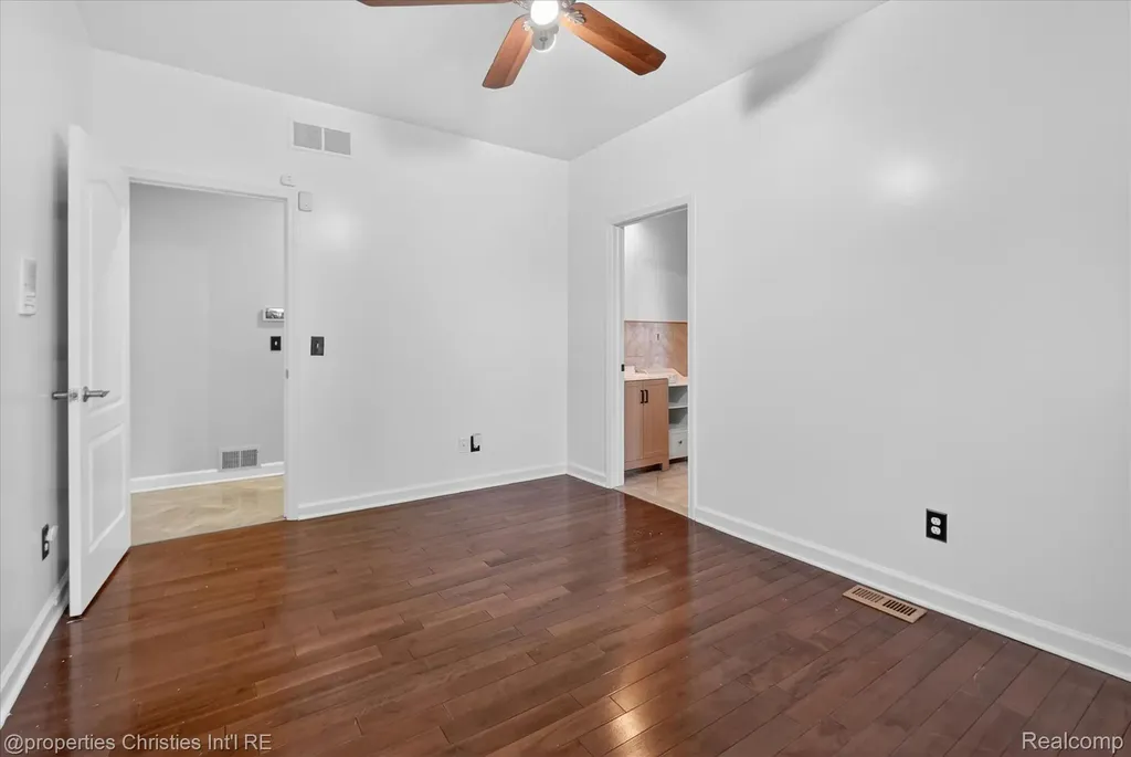 6223 Valleyfield Drive Salem Township MI 48170