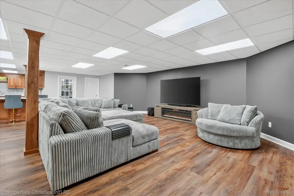 6223 Valleyfield Drive Salem Township MI 48170