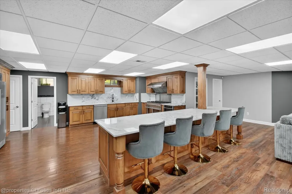 6223 Valleyfield Drive Salem Township MI 48170