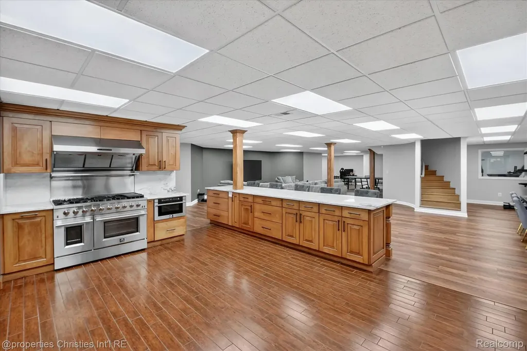 6223 Valleyfield Drive Salem Township MI 48170