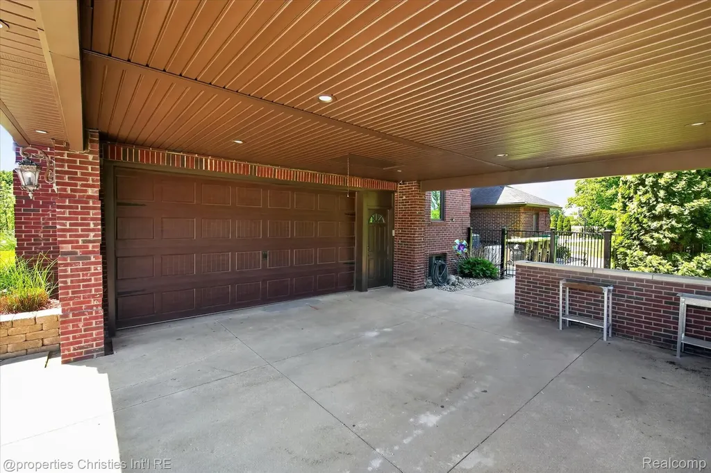6223 Valleyfield Drive Salem Township MI 48170