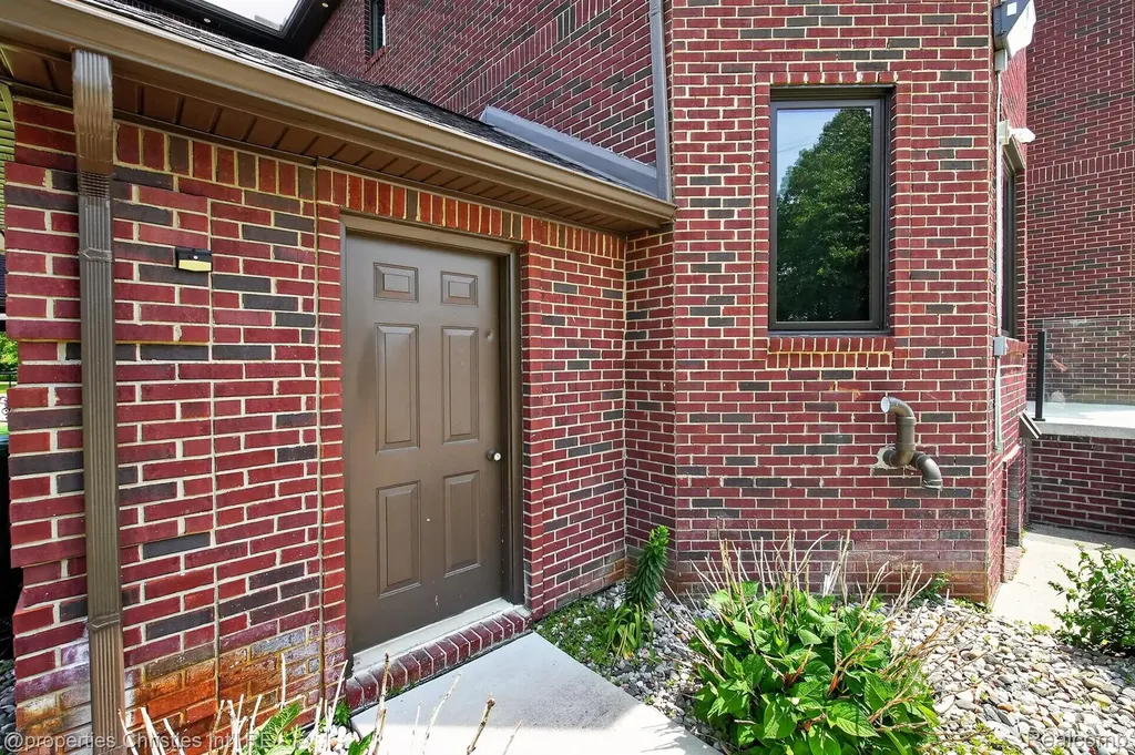 6223 Valleyfield Drive Salem Township MI 48170