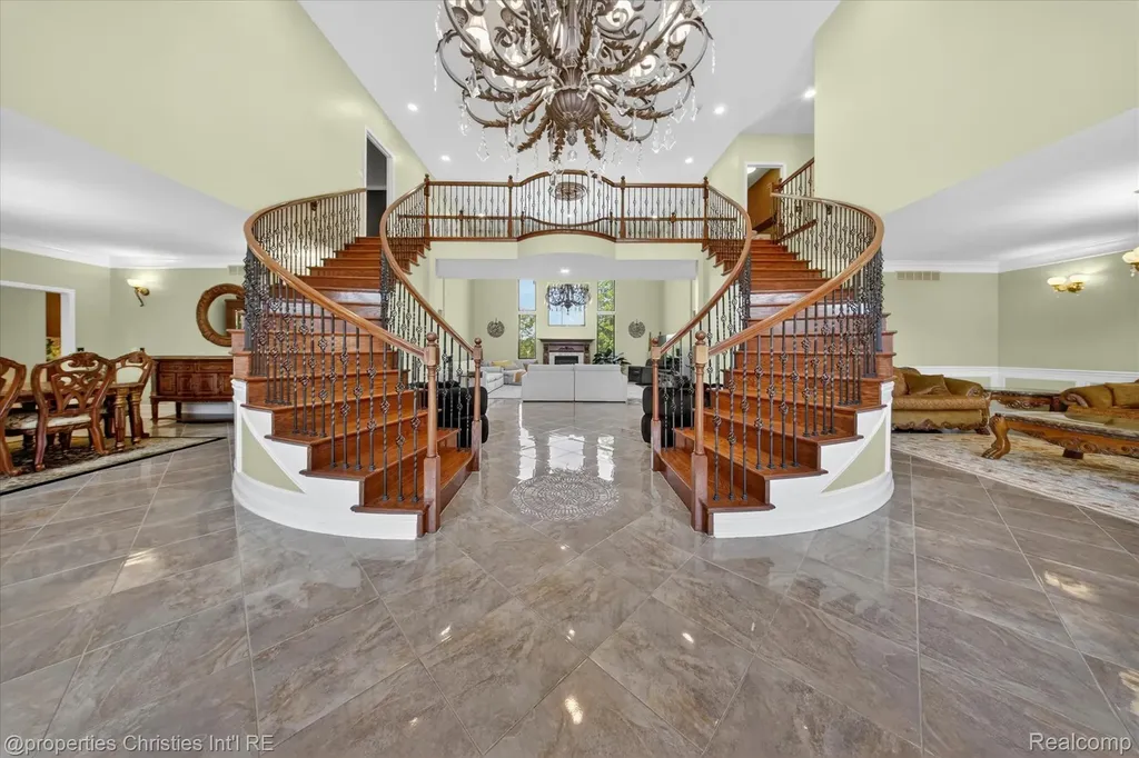 6223 Valleyfield Drive Salem Township MI 48170