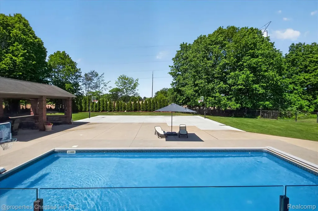6223 Valleyfield Drive Salem Township MI 48170