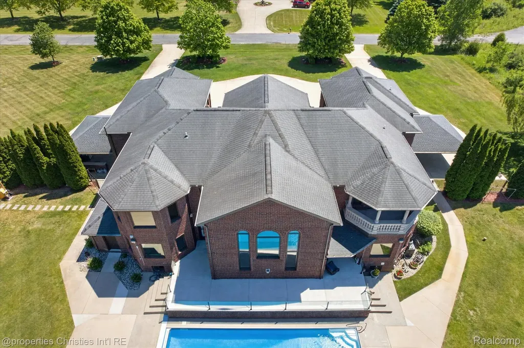 6223 Valleyfield Drive Salem Township MI 48170