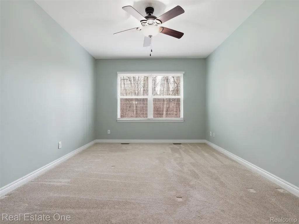 9572 Kingsway Circle Springfield Charter Township MI 48348