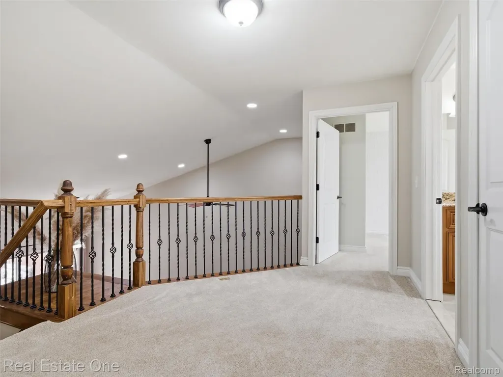 9572 Kingsway Circle Springfield Charter Township MI 48348