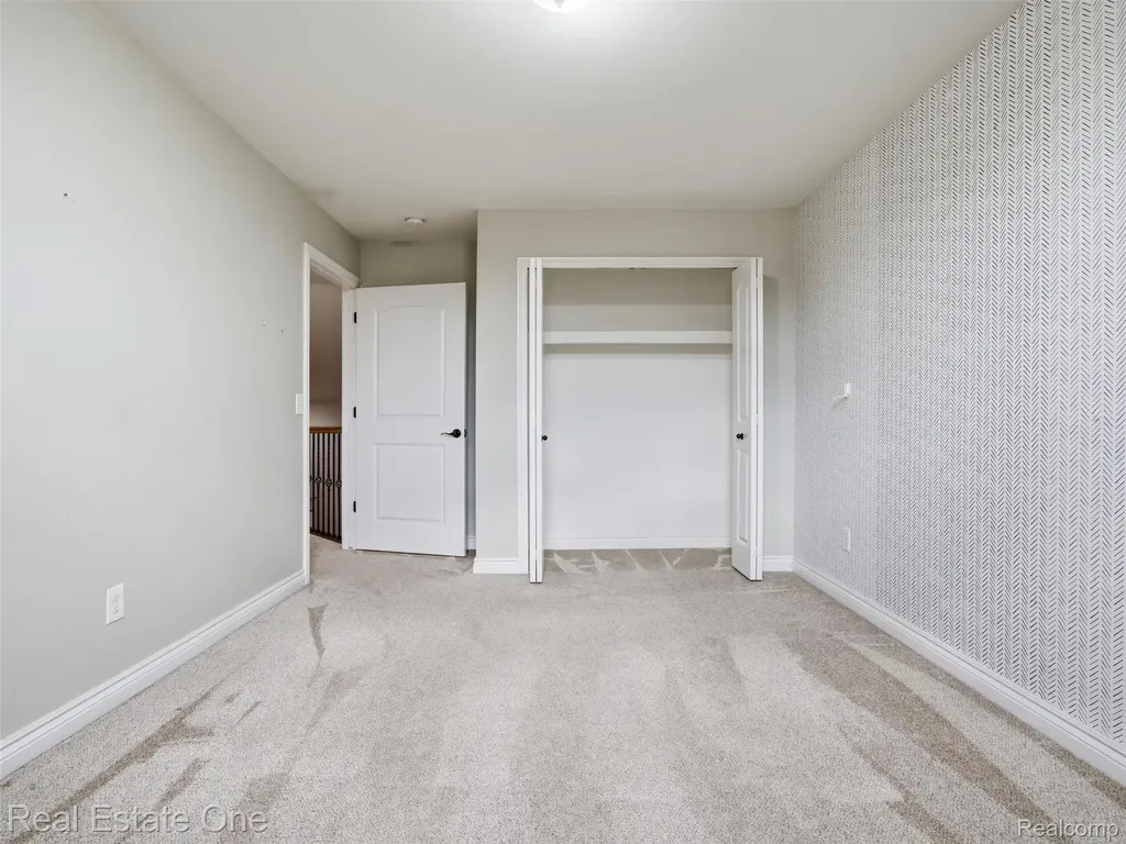 9572 Kingsway Circle Springfield Charter Township MI 48348
