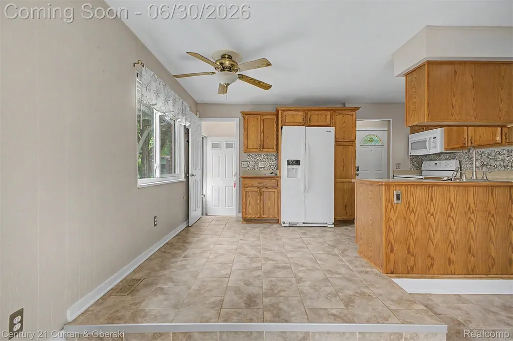 42519 Applecreek Drive Plymouth Charter Township MI 48170