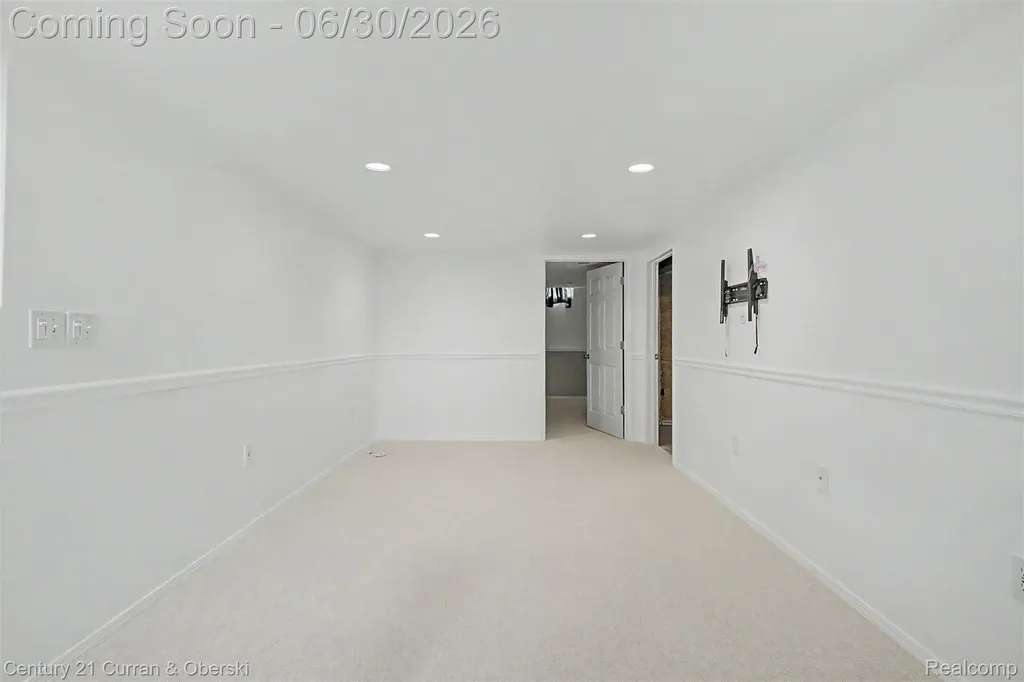 42519 Applecreek Drive Plymouth Charter Township MI 48170