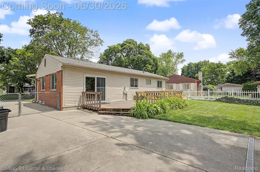 42519 Applecreek Drive Plymouth Charter Township MI 48170