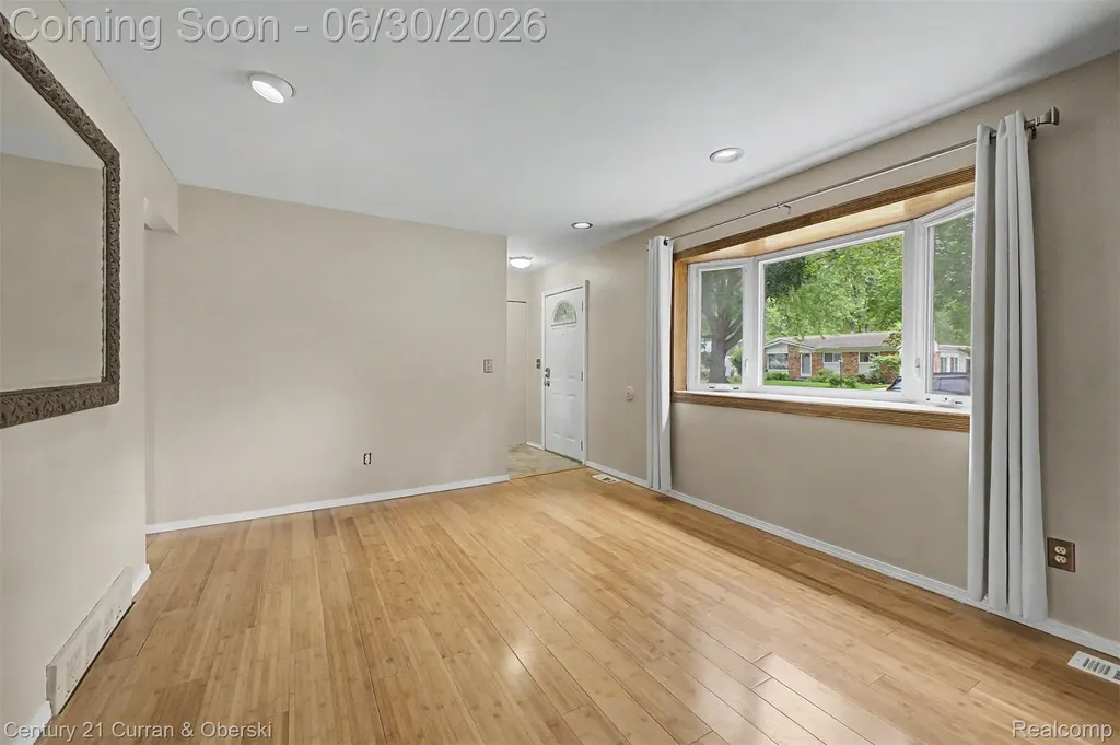 42519 Applecreek Drive Plymouth Charter Township MI 48170