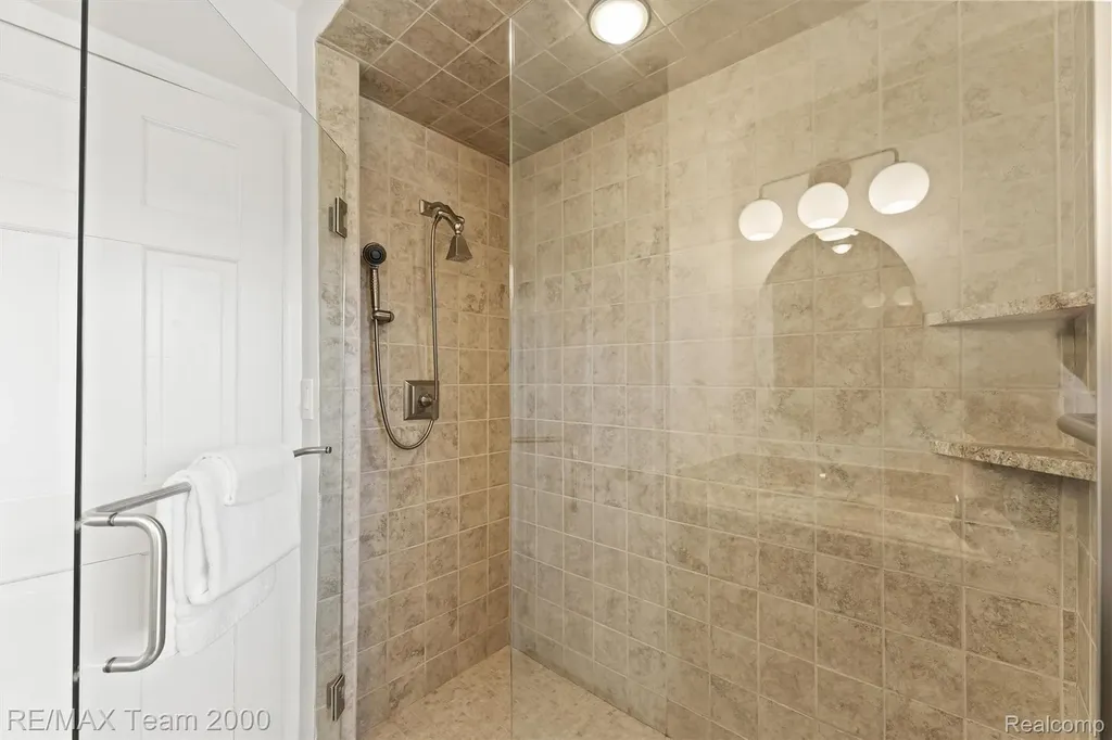 22624 Rio Vista Street St. Clair Shores City MI 48081