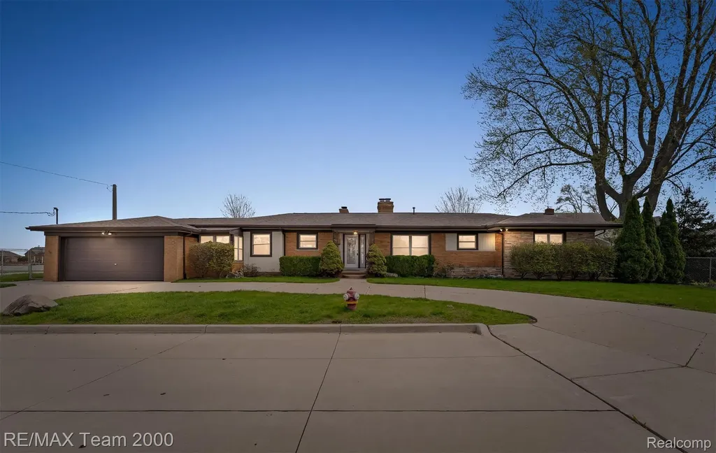 22624 Rio Vista Street St. Clair Shores City MI 48081
