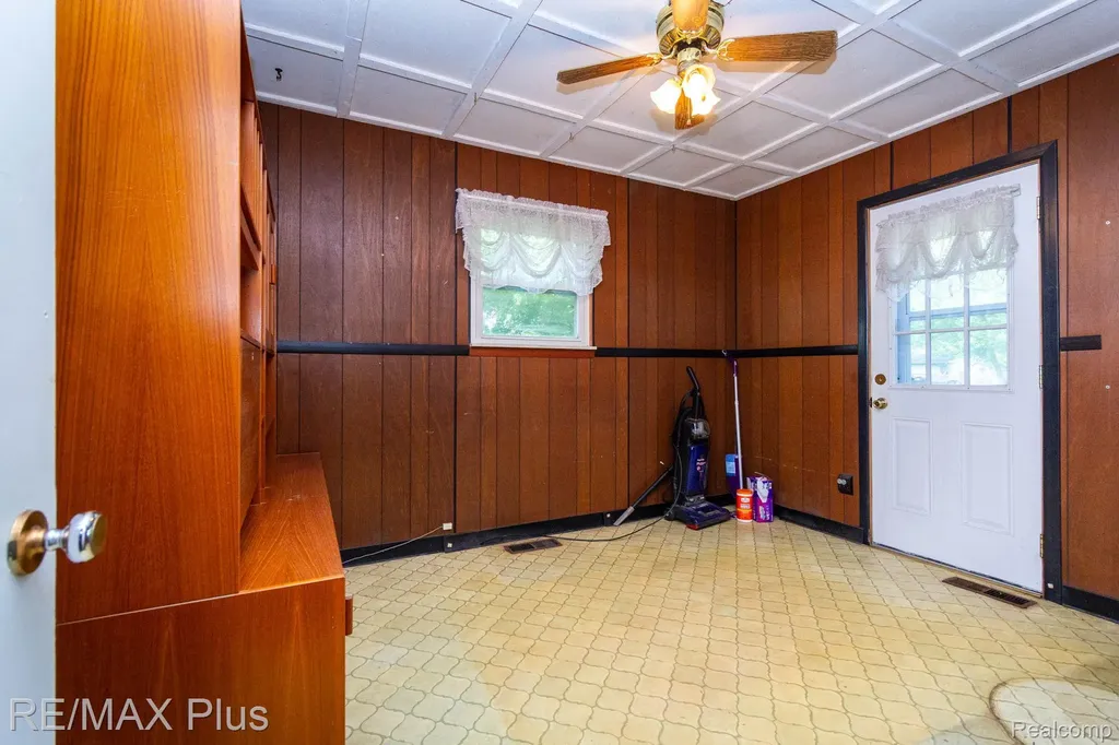 3350 N Belsay Road E Genesee Charter Township MI 48506