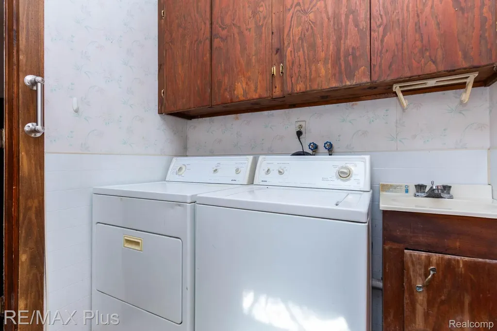 3350 N Belsay Road E Genesee Charter Township MI 48506