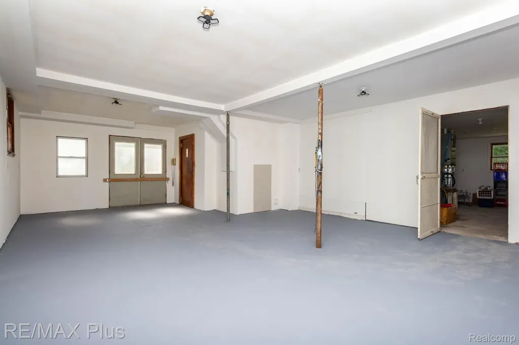 3350 N Belsay Road E Genesee Charter Township MI 48506