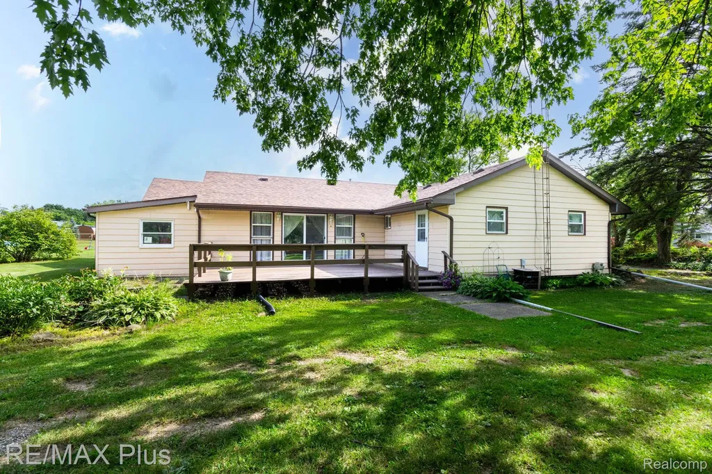 3350 N Belsay Road E Genesee Charter Township MI 48506