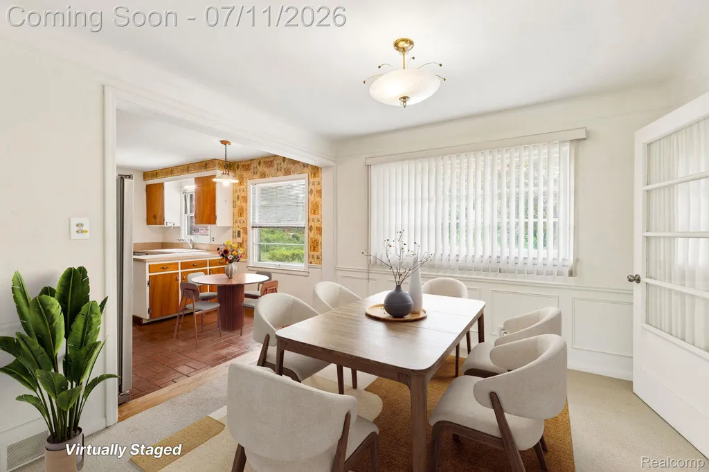 6105 Gilbert Lake Road Bloomfield Hills City MI 48301
