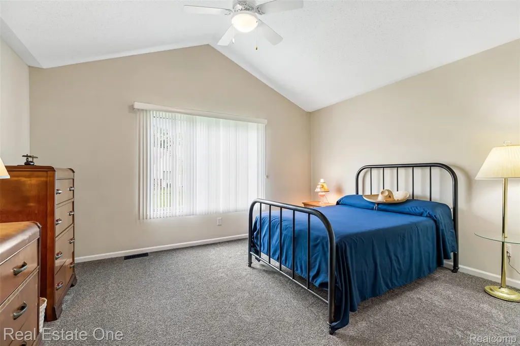 22745 Coachlight Circle Taylor City MI 48180